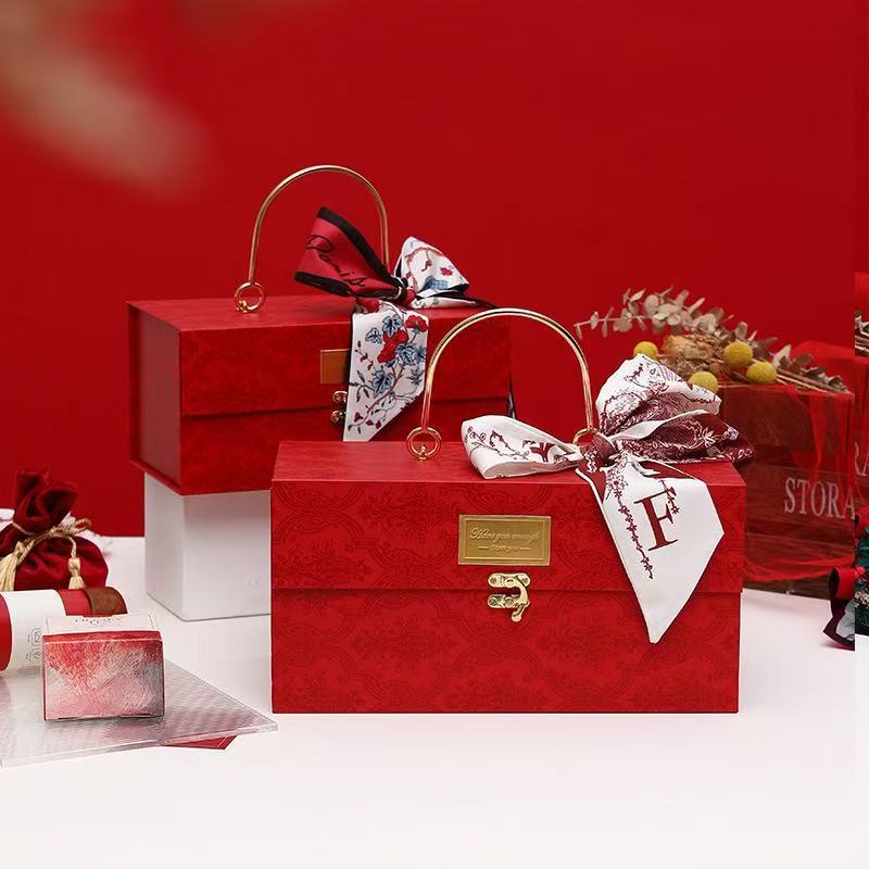 Picture of Gift Box Metal Portable Bridesmaid Wedding Return Gift Empty Box Packaging Box Gift Box Wholesale Wedding Candy Box Handmade Gift Box