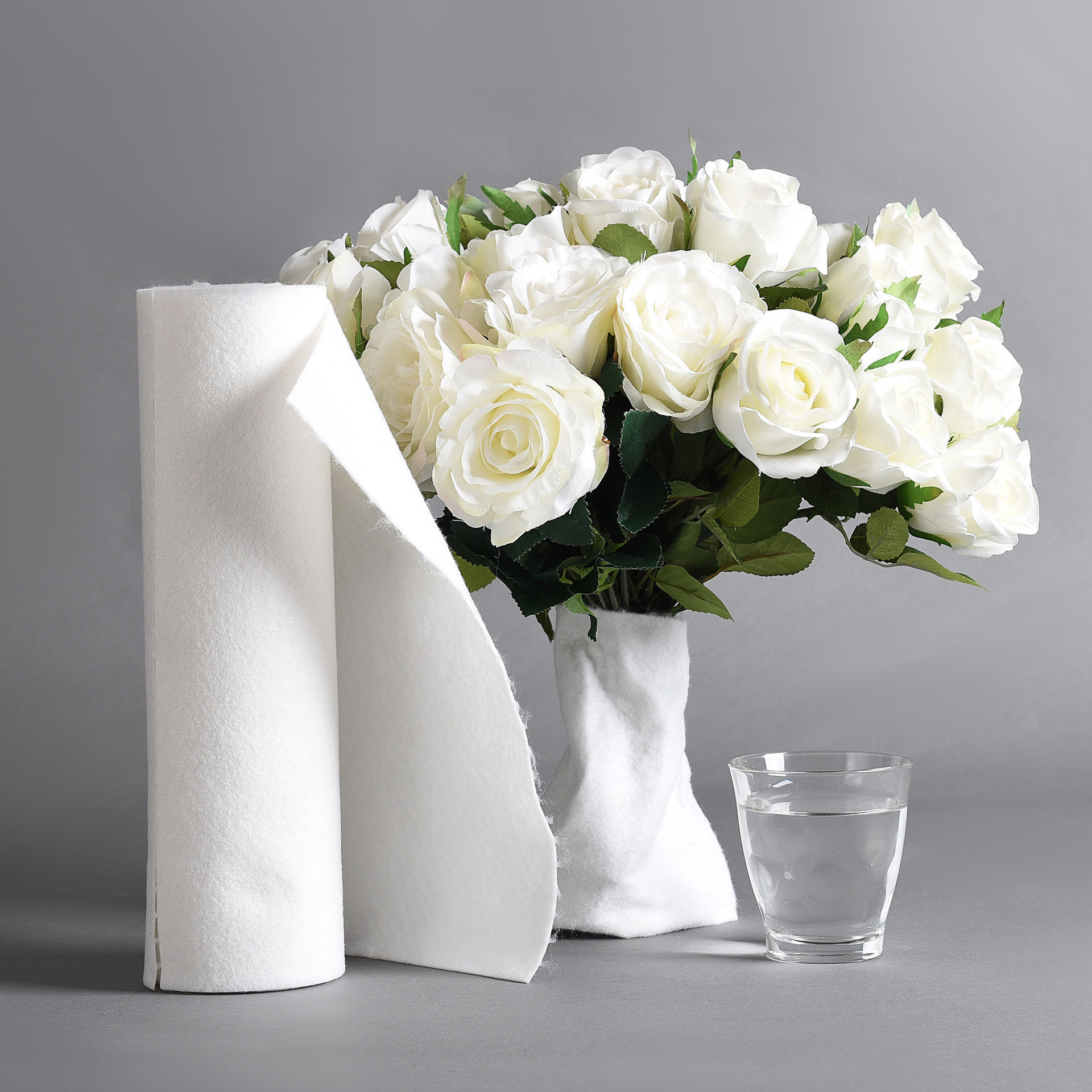 Water-retaining cotton floral moisturizing cotton bouquet lined with absorbent cotton flowers floral cotton paper roll materials