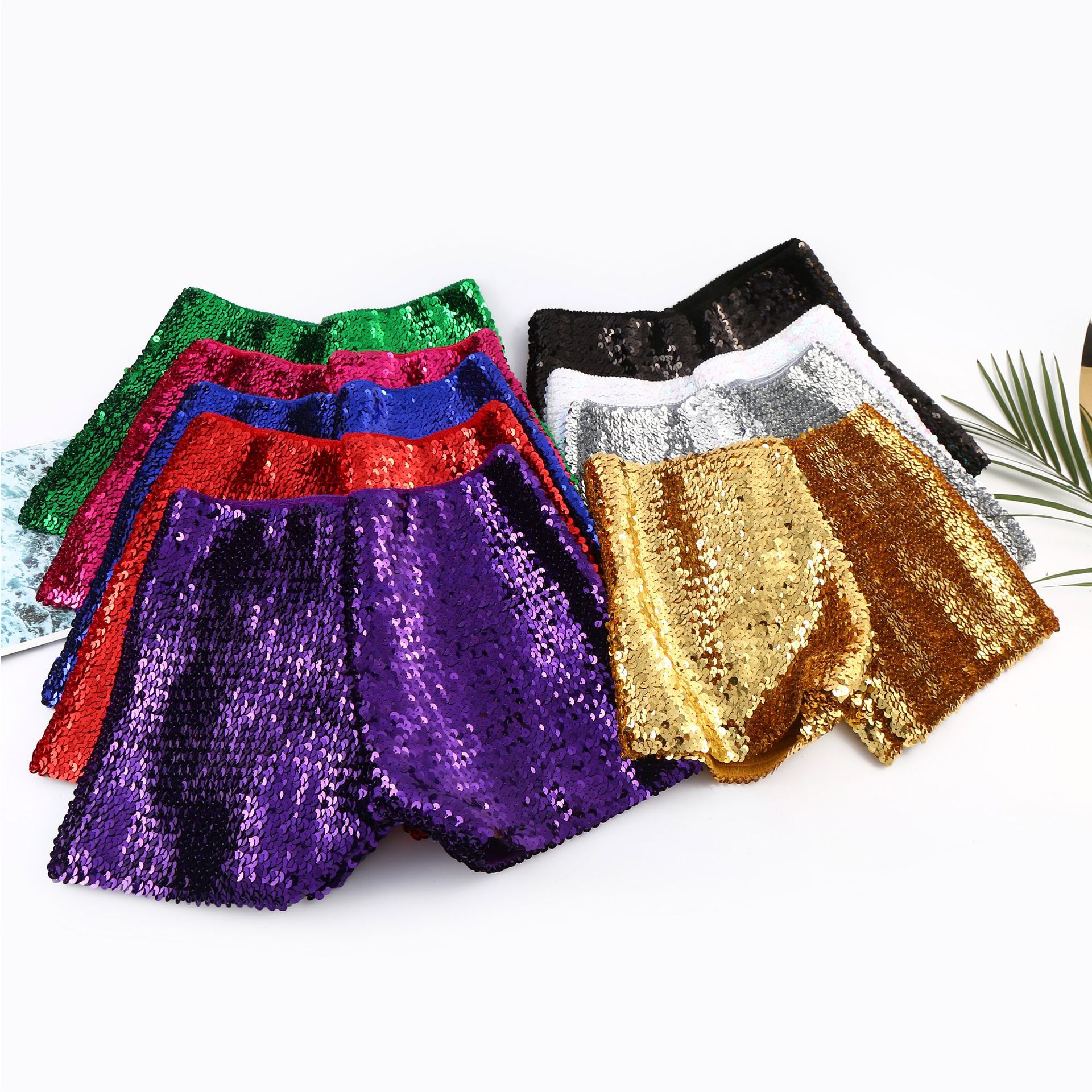 Picture of European and American Street Fashion Metal Sequins Elastic Belt Slim-fit Low Waist All-match Women's Shorts Dancing Hot Pants