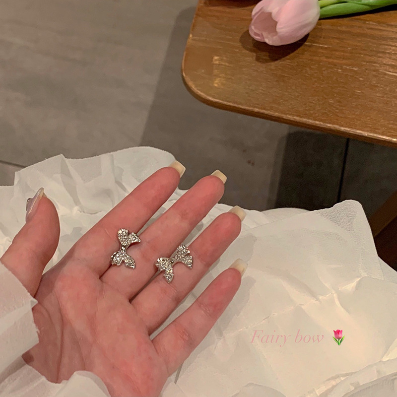 Summer Bow Earrings for Women Accessible Luxury Niche 2022 New Design High-End Cold Style Earrings for Women Exquisite Earrings
