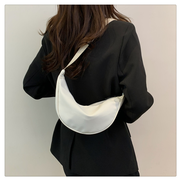 Picture of Messenger bag Fashion Women's shoulder bag cross-border new crossbody chest bag lightweight simple mobile phone change small bag