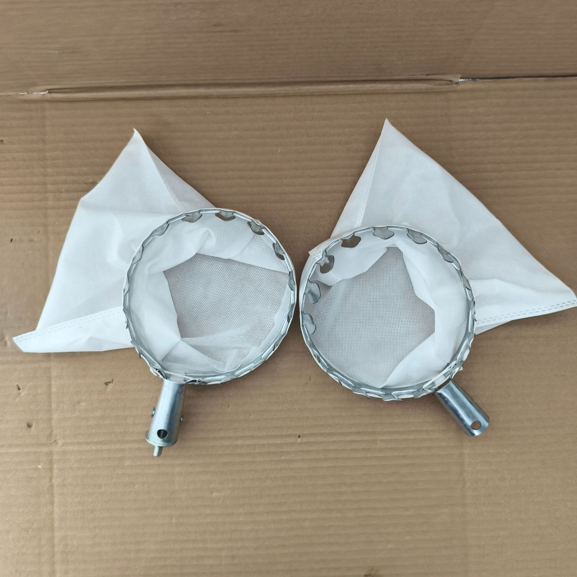 New metal fruit picker, aerial fruit picker, agricultural garden hardware tool with cloth bag