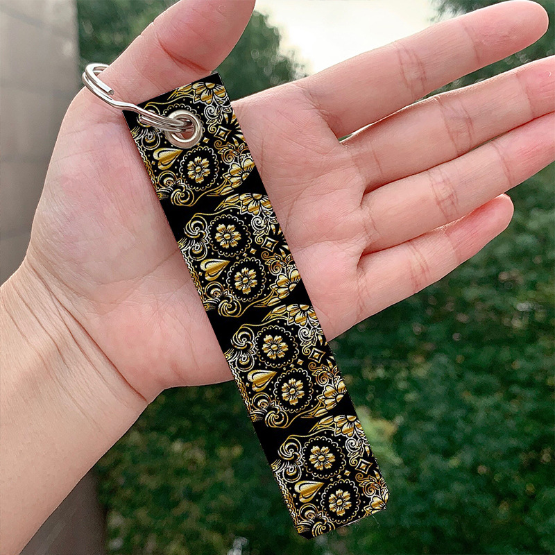 Picture of Amazon AliExpress European and American popular skull skull pu leather keychain wholesale in stock bag pendant