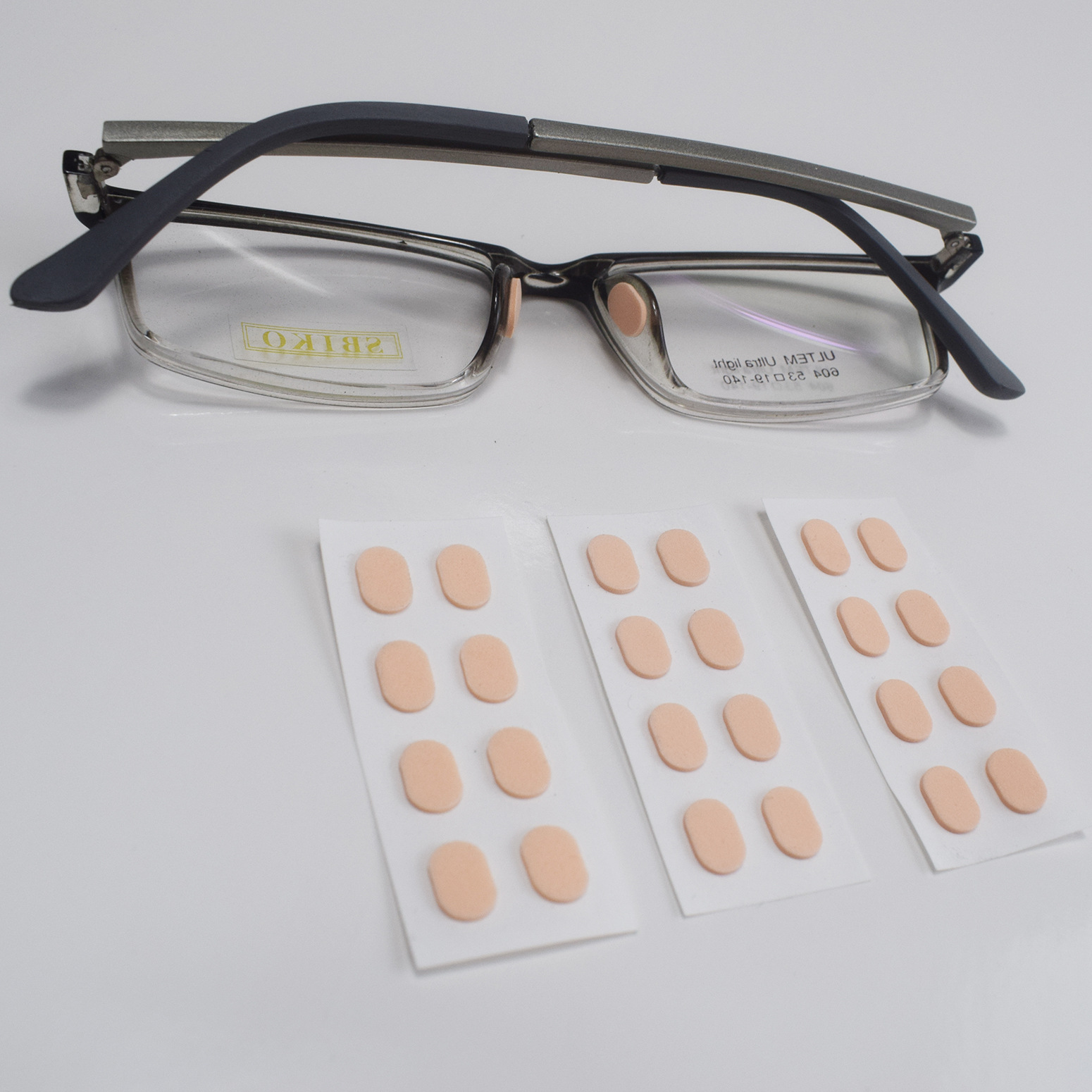 Picture of Glasses Nose Pad Soft EVA Sponge Pad High Nose Pad Comfortable No Indentation No Makeup Non-slip Sheet Glasses Nose Pad