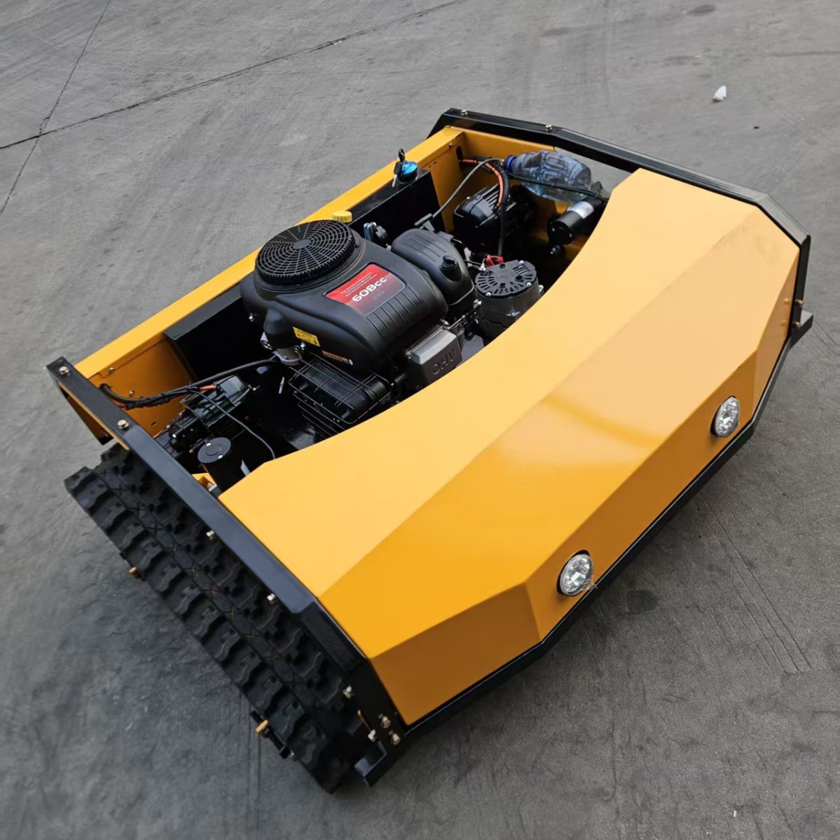 Small Remote Control Crawler Lawn Mower Property Community Greening Trimmer Self-Propelled Orchard Farmland Weeder