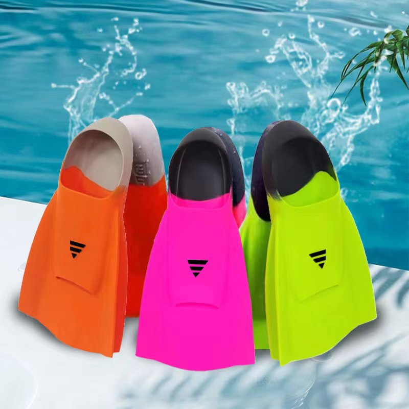New Swimming Fins Silicone Fins Short Fins Children's Special Freestyle Training Adult Diving Breaststroke Equipment