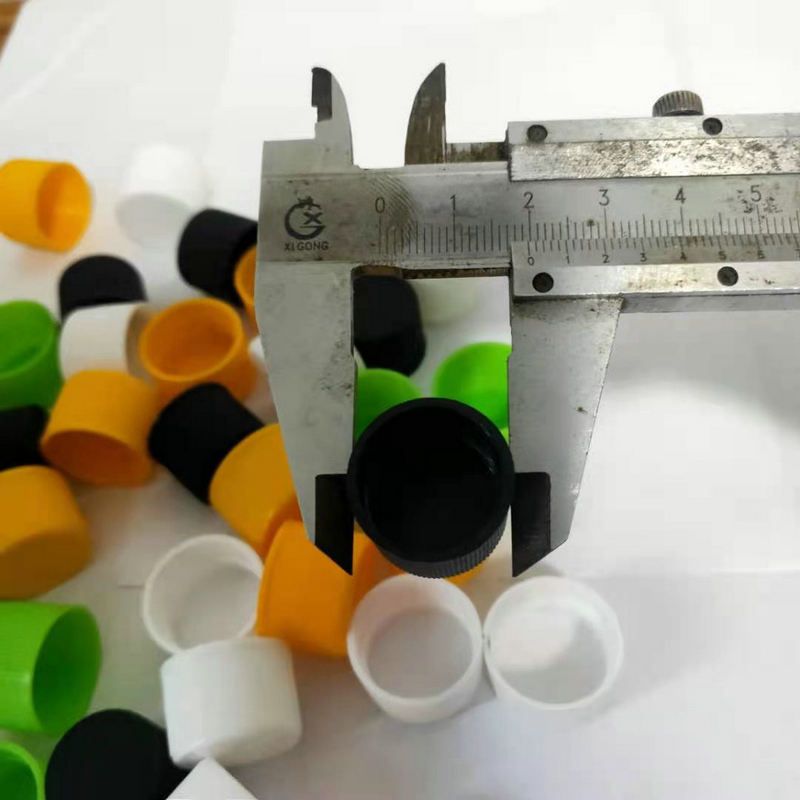 Picture of 18 mouth plastic cap bottle cap pinstripe spiral plastic cap PP plastic cap factory supply