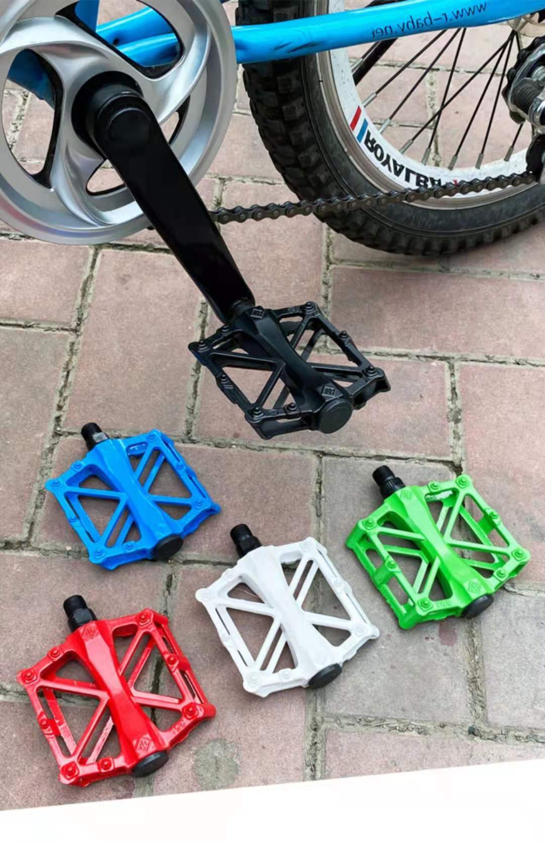 Picture of Bicycle ball aluminum pedal mountain bike aluminum alloy pedal dead fly pedal bicycle equipment spare parts