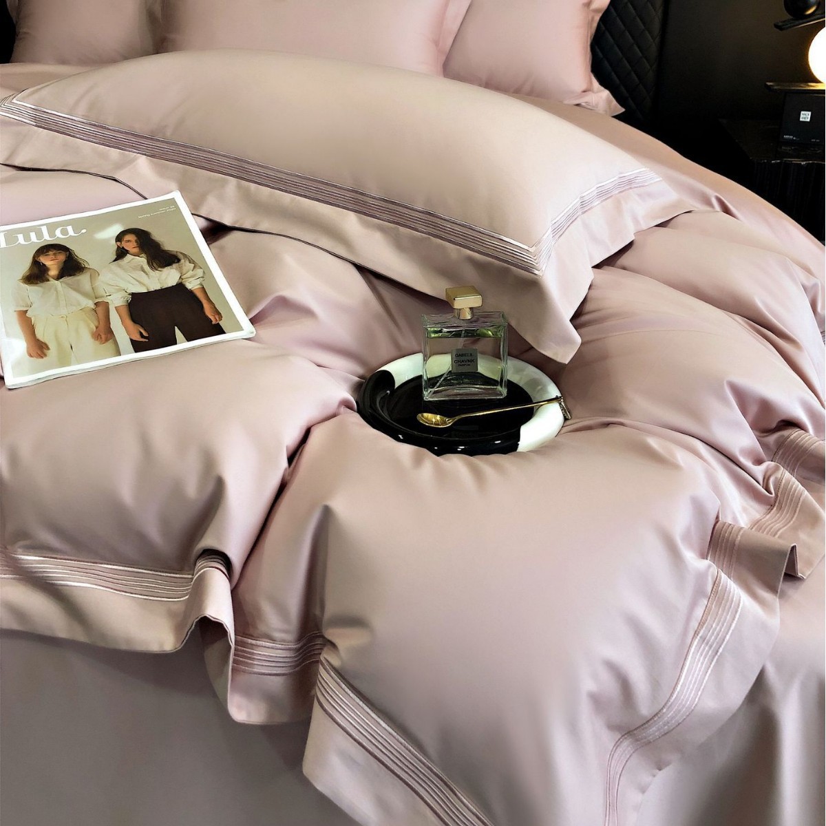 Picture of Class A 140 Xinjiang long staple cotton four-piece cotton bed sheet quilt cover simple embroidery light luxury four seasons