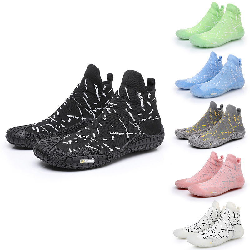 Picture of Beach Shoes Xingtuo Multifunctional Outdoor Sports Shoes Swimming Yoga Casual River Tracing Shoes Adult Men and Women Diving Shoes