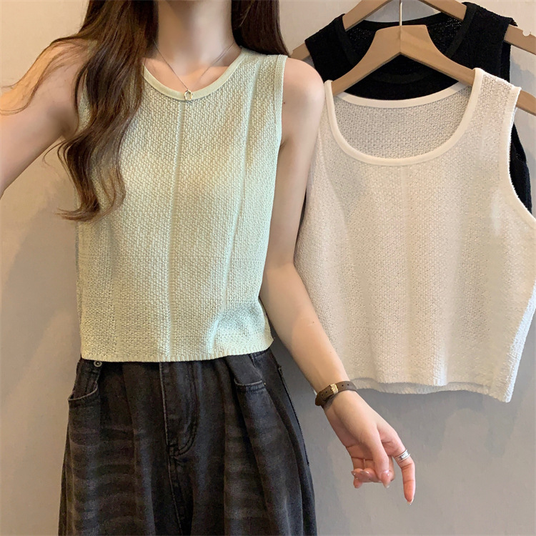 Summer 2024 New Korean style versatile slimming short sleeveless inner and outer wear student top knitted vest women's fashion