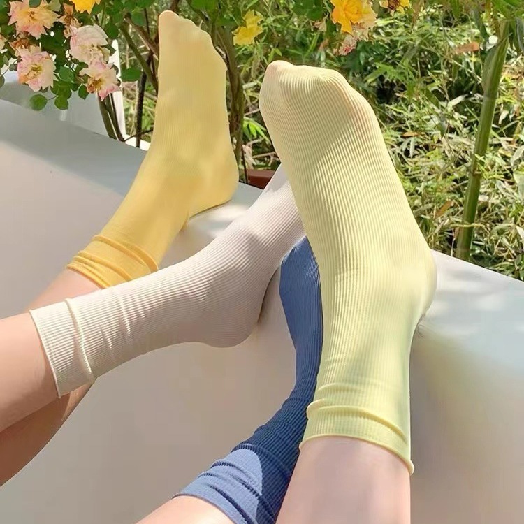 Summer Thin Mid-Calf Socks, Japanese Style Solid Color Candy Socks for Women, Velvet Long Socks for Students, Sweat-Absorbent