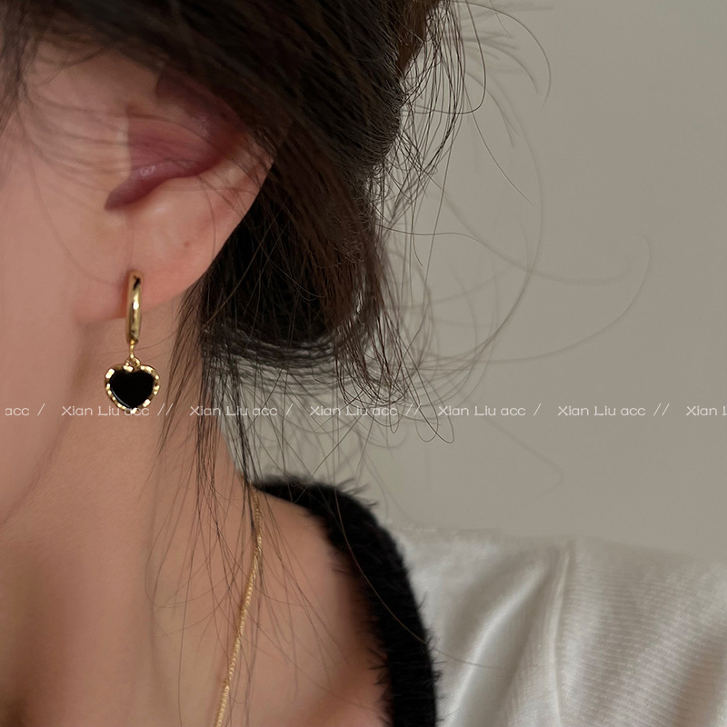 Black Love Pendant Earrings 2025 New Hot Style Earrings Women's Niche Design High-End Earrings Earrings