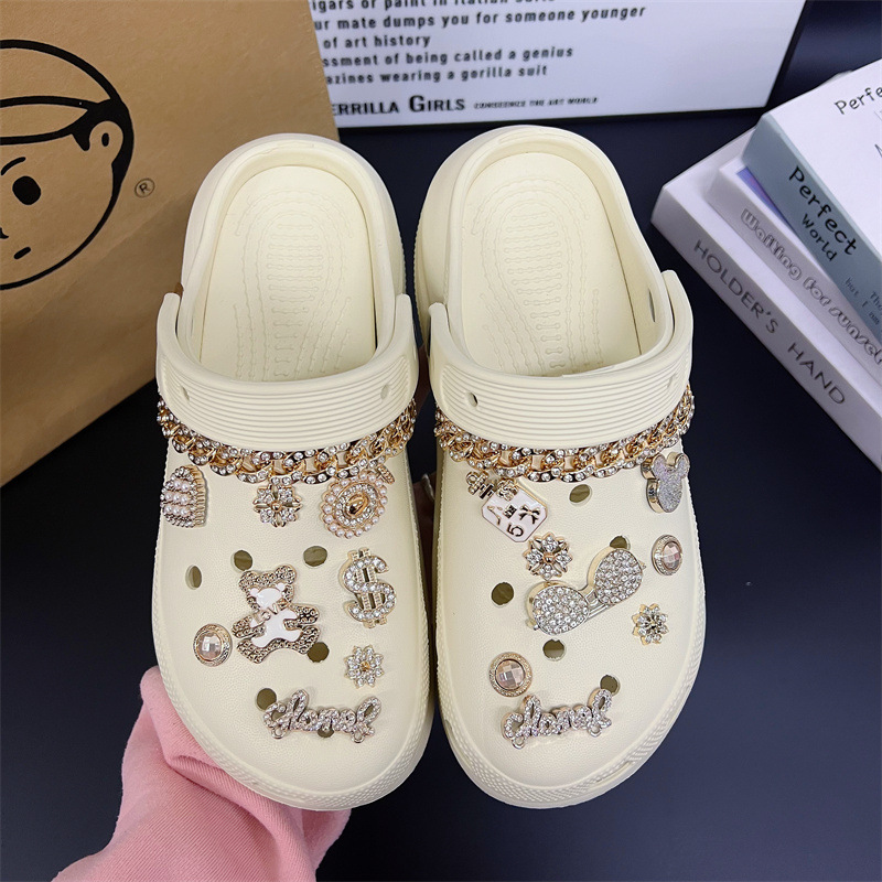Cross-border New Hole Shoes Diy Accessories Decorations Detachable Chain Bear Shoe Buckle Shoe Flower
