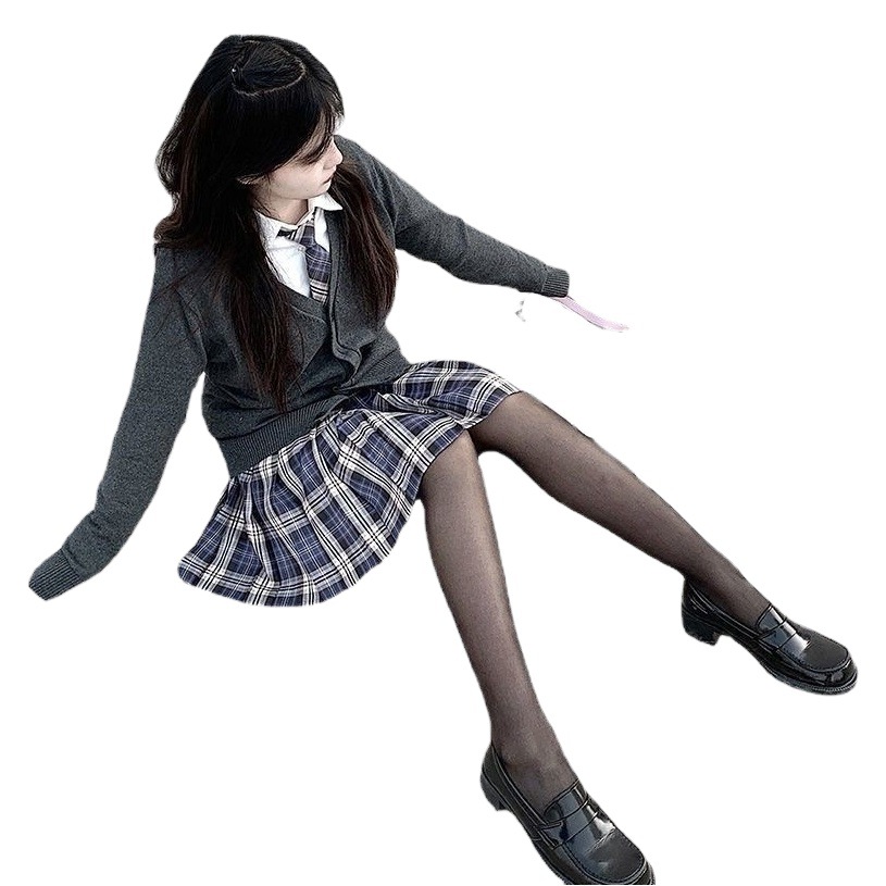 2023 new ultra-thin durable comfortable high permeability black silk spring and summer even socks flesh color slimming light leg skin socks