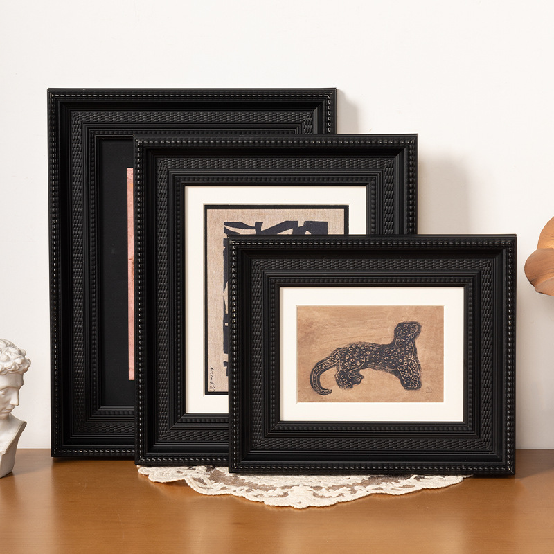 French Nordic Style Middle Ancient Retro Niche High-end Black Photo Frame Oil Painting Watercolor Polymer Frame Customization