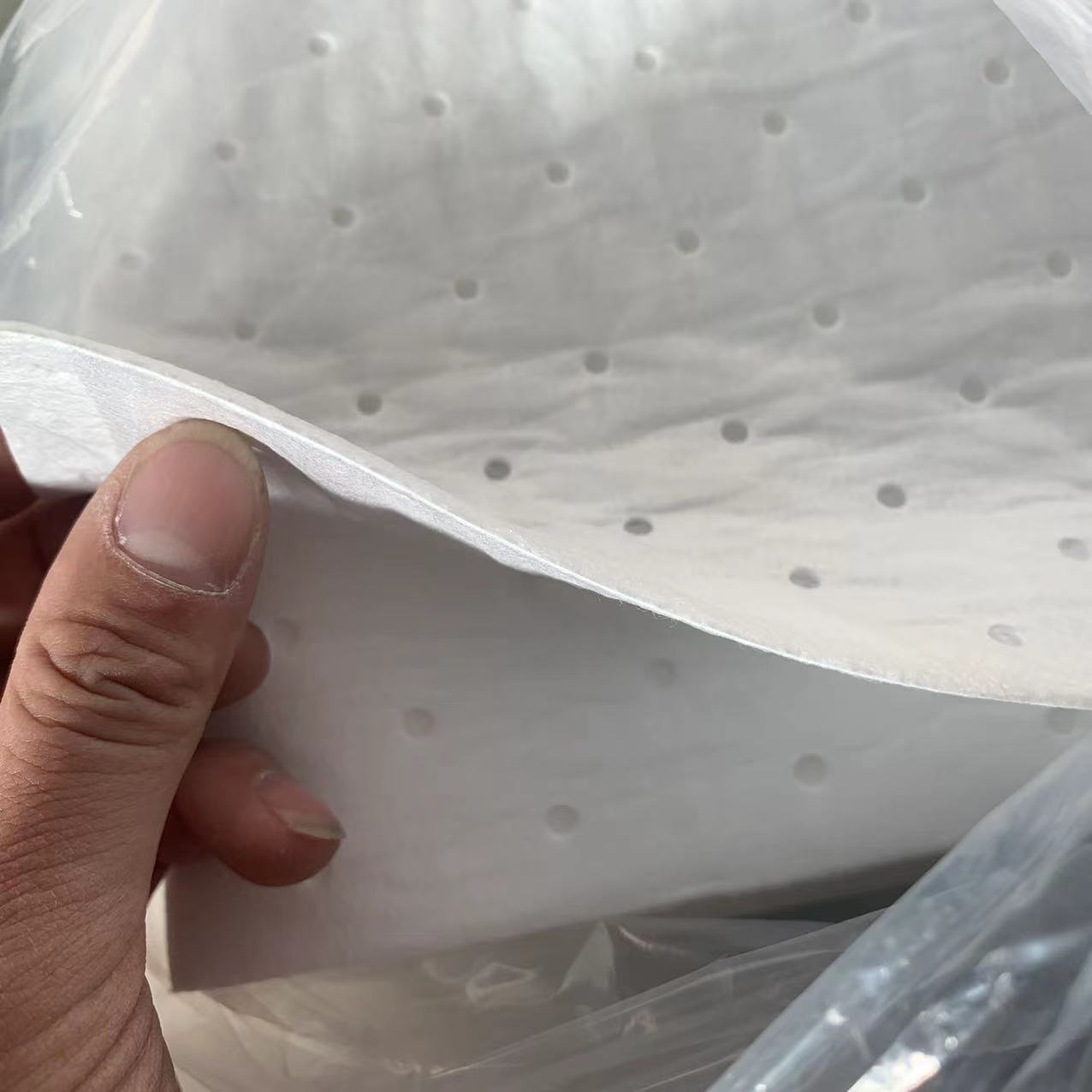 Picture of A generation of kitchen range hood oil absorption cotton filter paper side suction range hood oil smoke box pressure hole oil absorption cotton
