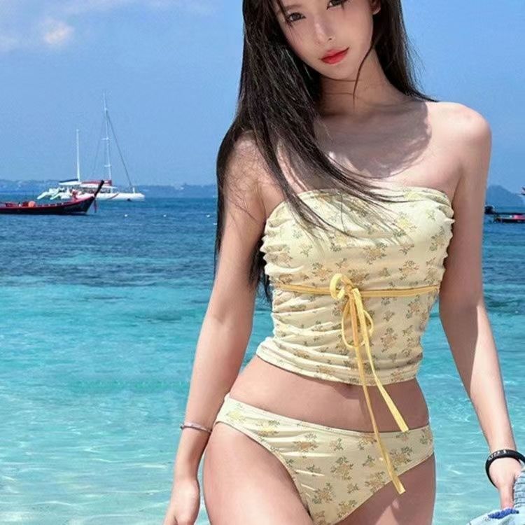 New Spice Girl Yellow Floral Swimsuit Split Strapless White Slim Bikini Hot Spring Seaside Holiday Swimsuit Women