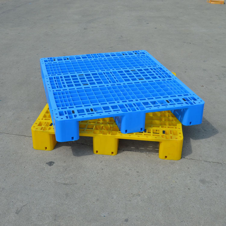 Picture of 1210 Sichuan grid plastic forklift pallet warehouse logistics pallet shelf moisture-proof board pad plastic pallet