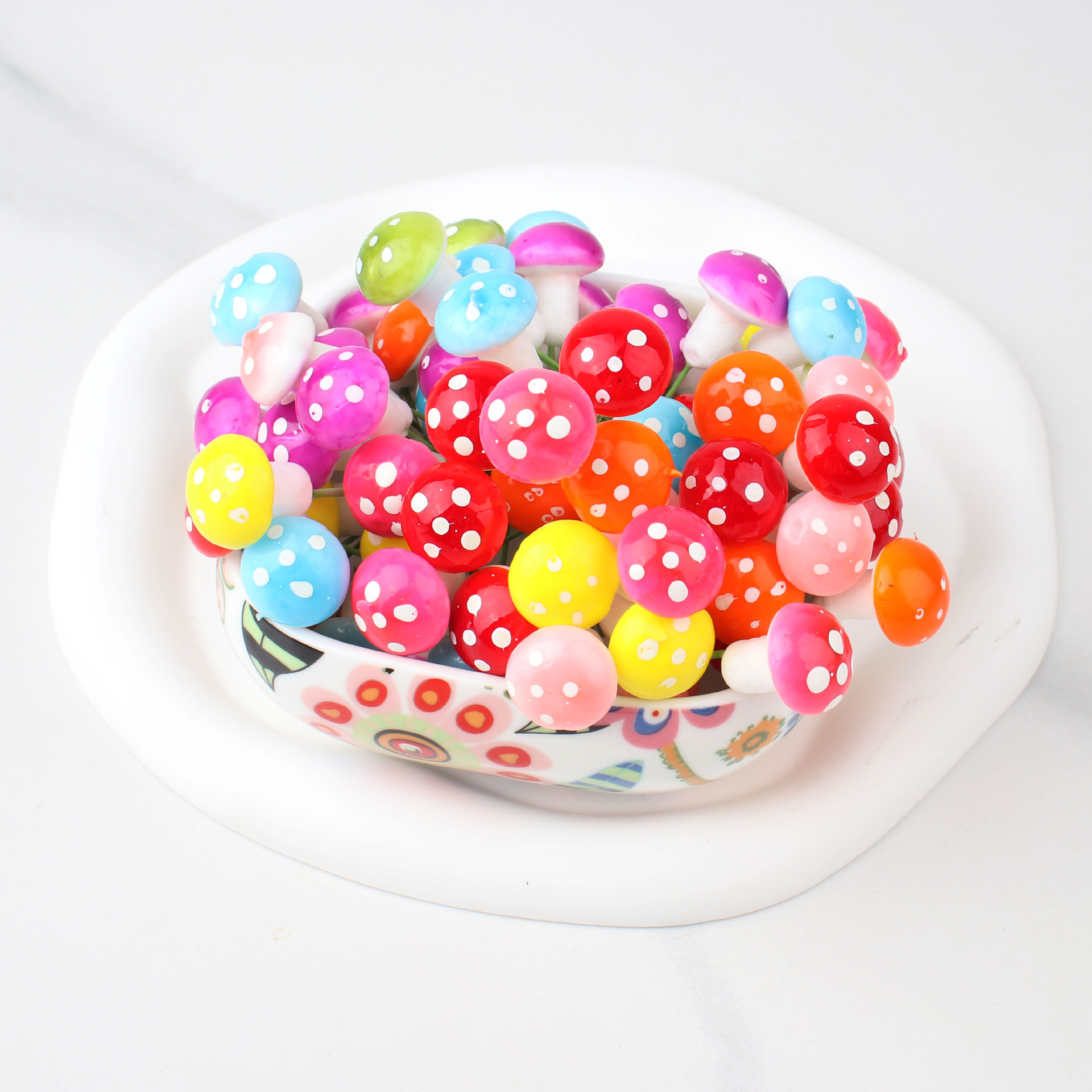 Beautiful color small plastic mushroom accessories garden micro landscape plug-in gardening decor foam simulation jewelry