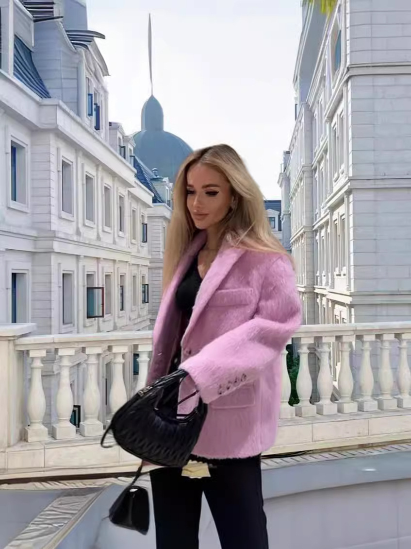 Picture of 2024 European and American cross-border AliExpress Spring and Autumn New elegant single-breasted lapel plush women's overcoat coat