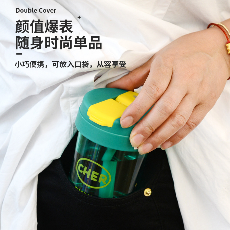 Picture of Wholesale Plastic Cups for Summer, Mini High-Looking Portable Water Bottles for Men and Women, Children's Transparent Plastic Cups with Straws
