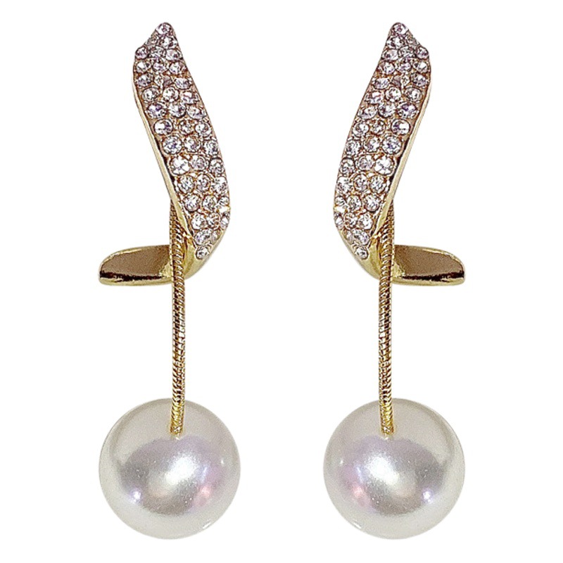 New Sterling Silver Earrings Earrings Earrings Women's Exquisite Niche Korean Retro Pearl Earrings All-match Fairy Elegant Jewelry