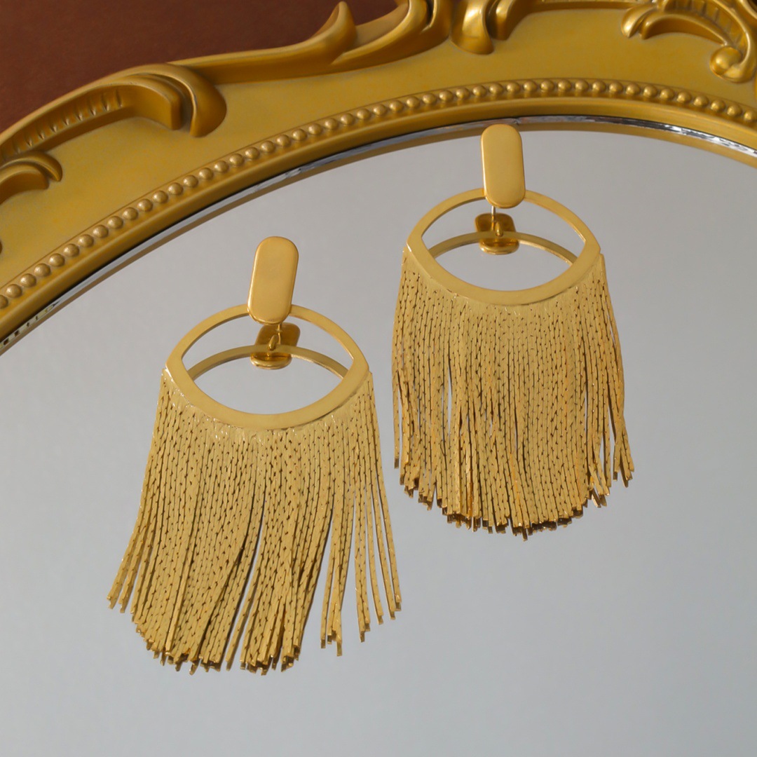 Picture of Middle ancient Vintage copper plated real gold big tassel fashion exaggerated retro design heavy industry quality 925 silver needle