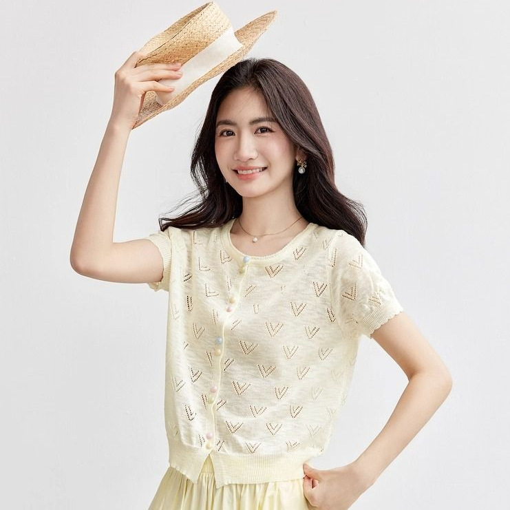 Knitted cardigan women's new summer 2025 Oruofeng commuter hollow crew neck wavy edge short-sleeved top