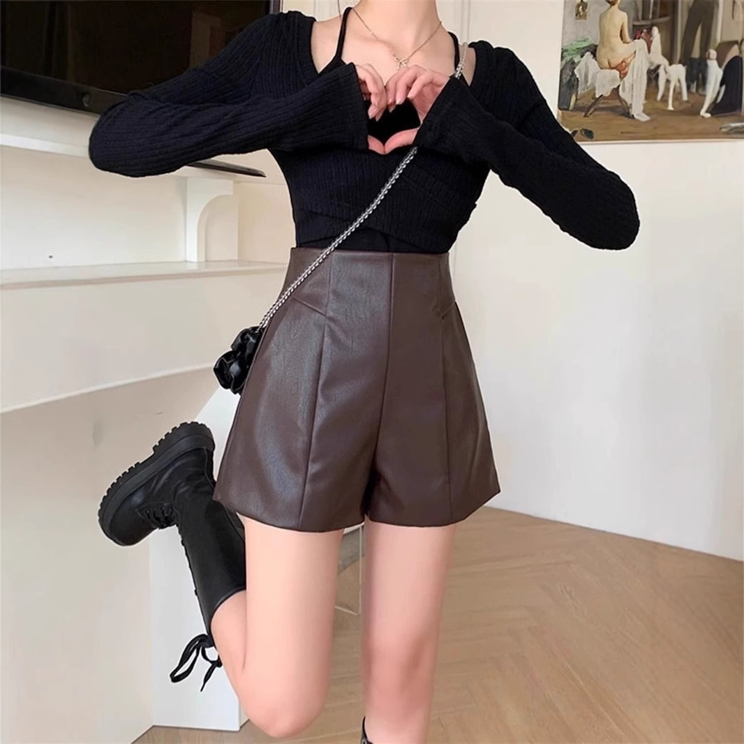 High Waist Leather Shorts Women's 2024 Autumn and Winter New Style Elegant Outer Wear Loose Wide Leg Slimming A- Shaped Black Pants Boots Pants