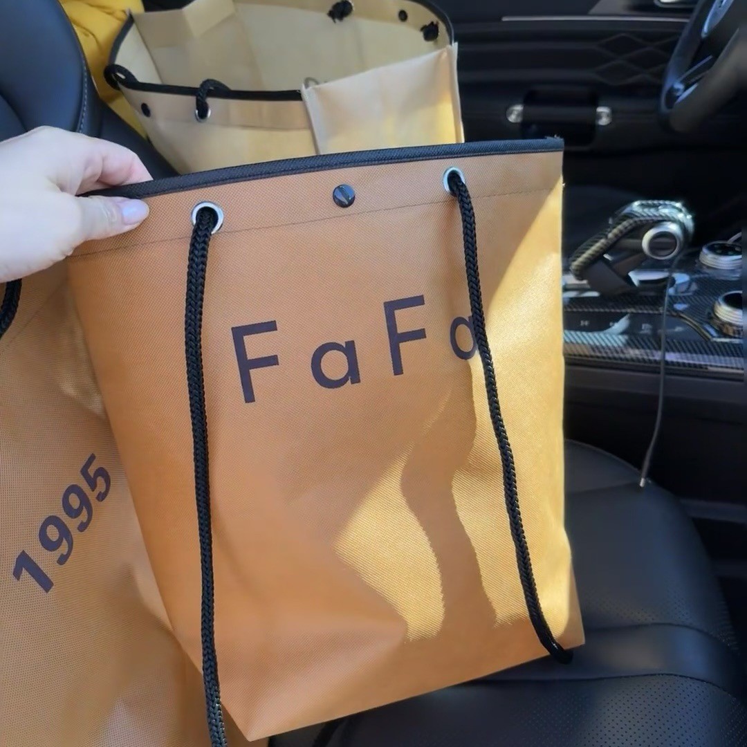 Non-woven bag custom large eco-friendly clothing shopping bag women's clothing store bag clothes tote bag in stock high sense