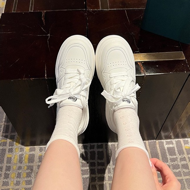 Picture of 【Sheepskin Edition】Korean student thick-soled heightening versatile white shoes women's 2025 summer and autumn breathable casual shoes