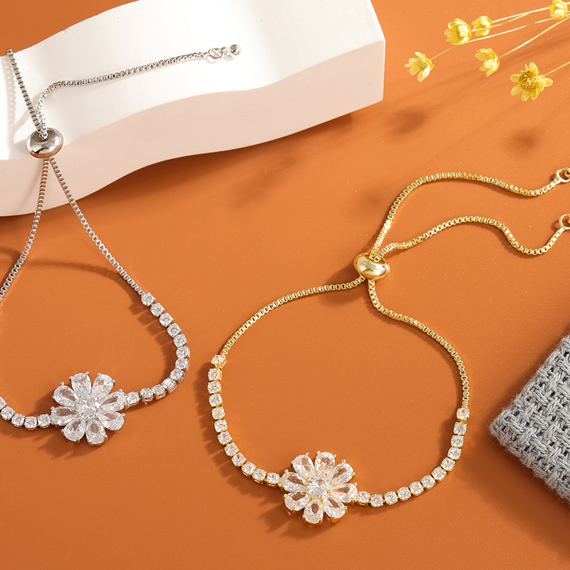 Amazon Cross-border Hot Selling Fashion Women's Bracelet Copper Set Zircon Flower Retractable Tail Chain Bracelet