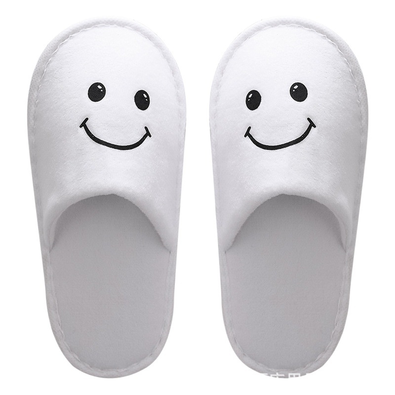 Hotel disposable children's slippers wholesale homestay parent-child family room children's cartoon home baotou non-slip slippers