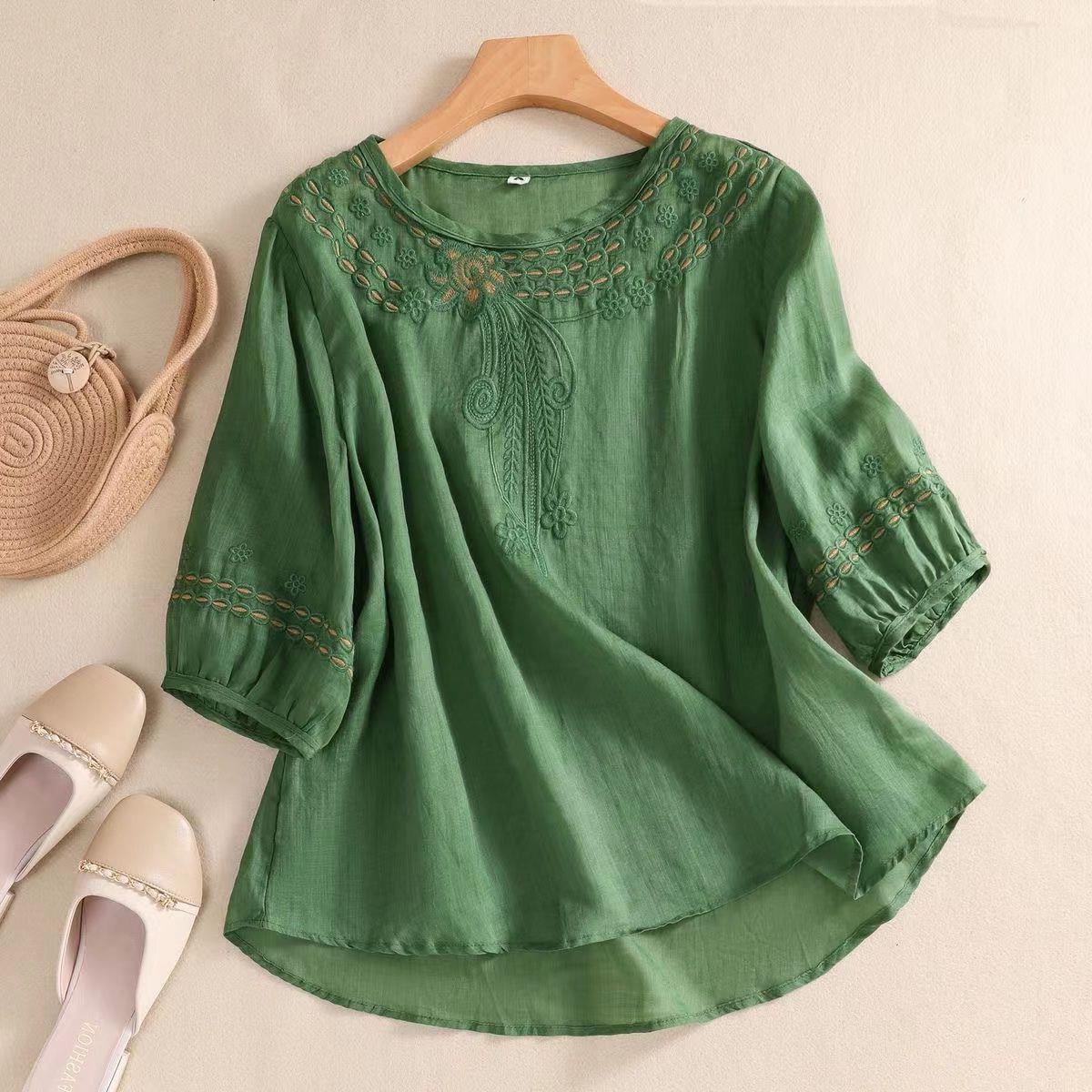 Summer Women's New Retro Cotton and Linen Shirt Women's Literary Hand-embroidered Round Neck T-style Loose Thin Top