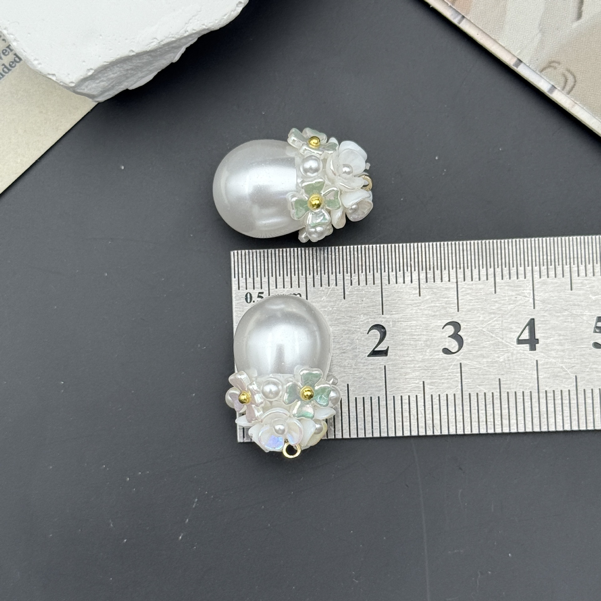 Picture of New Handmade Beaded Gentleness Water Drop Petal Pearl Pendant Mobile Phone Chain Handmade DIY Necklace Accessories
