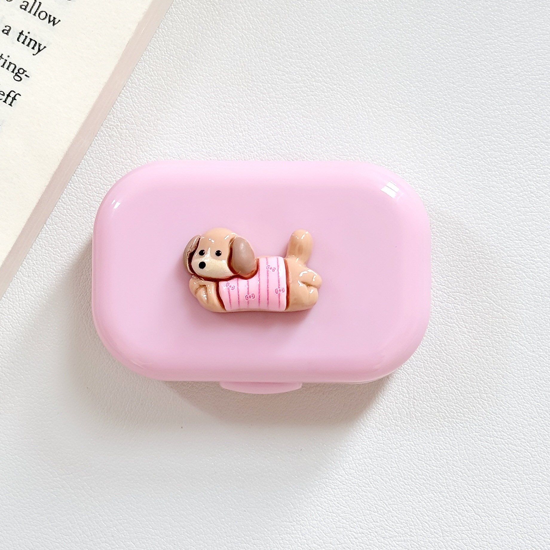 Picture of Cute Little Animal Cartoon Contact Lens Case, Contact Lens Storage Box, Care Companion with Mirror, Girl Ins Wholesale