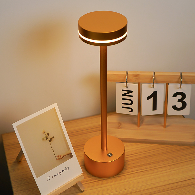 Cross-Border Creative Retro Iron Art Rechargeable Bar Dining Table Atmosphere Bedroom Minimalist Style Led Desk Lamp with Ambiance Feel