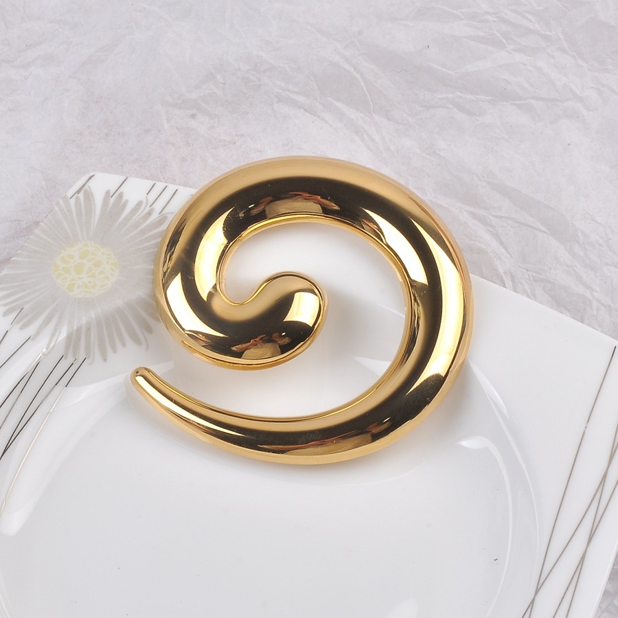 European and American Autumn and Winter New Internet Celebrant Stainless Steel Brooch Cold Style Retro Show Shape Round Snail-shaped Accessories for Women