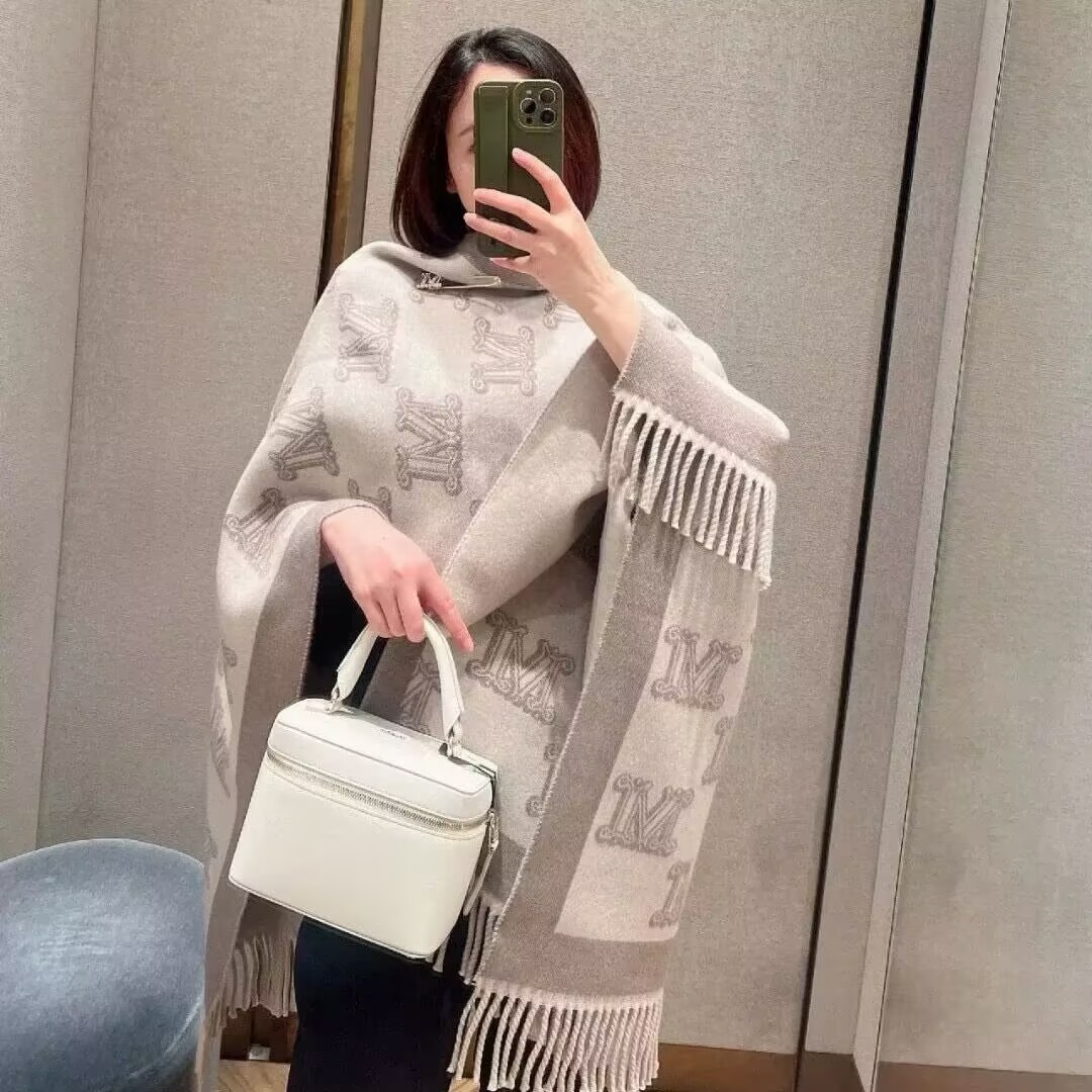 Picture of Letter M Double-sided Shawl Women's Autumn and Winter Fashionable All-match Light Luxury High-end Warm Cloak Cape Outer
