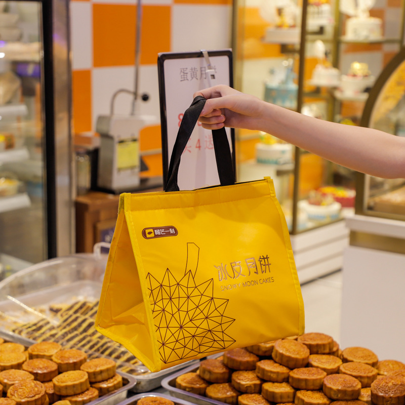 Mid-Autumn Moon Cake Takeaway Packaging Bag Non-woven Gift Bag Laminated Handbag Catering Packaging Bag Takeaway Bag