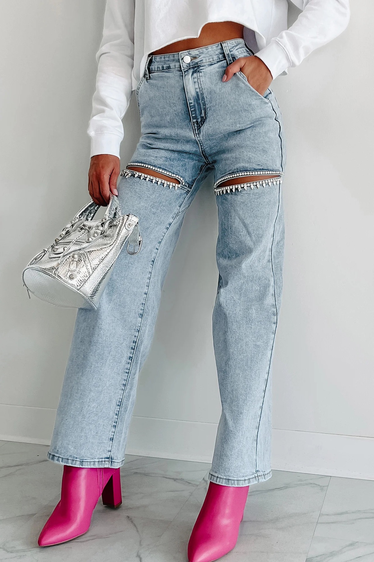 Picture of Cross-border Amazon eBay2025 New Chain Ripped Straight Jeans Washed Fashion High Waist Jeans for Women