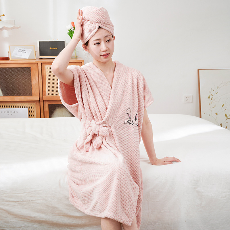 Picture of Bath Towel Women's 2025 New Pineapple Plaid Bathrobe Women Can Wrap Bathrobe Wearable Thickeneded Soft Absorbent Bath Skirt
