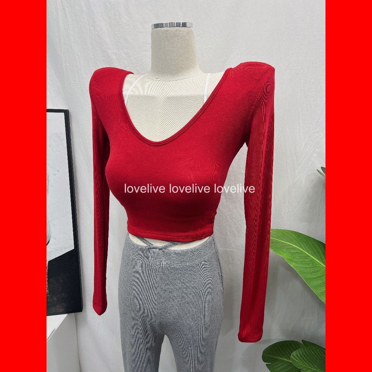 Picture of Red top women's V-neck short bottoming shirt early autumn new style inner wear pure desire machine clavicle long sleeve T-shirt
