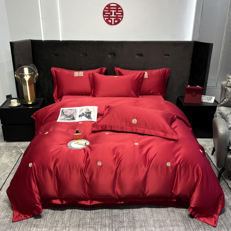 Picture of Big Red Washed Cotton Sanding Wedding Bed Four-piece Set New Wedding Bedding Bed Sheet Wedding Wedding Quilt Cover