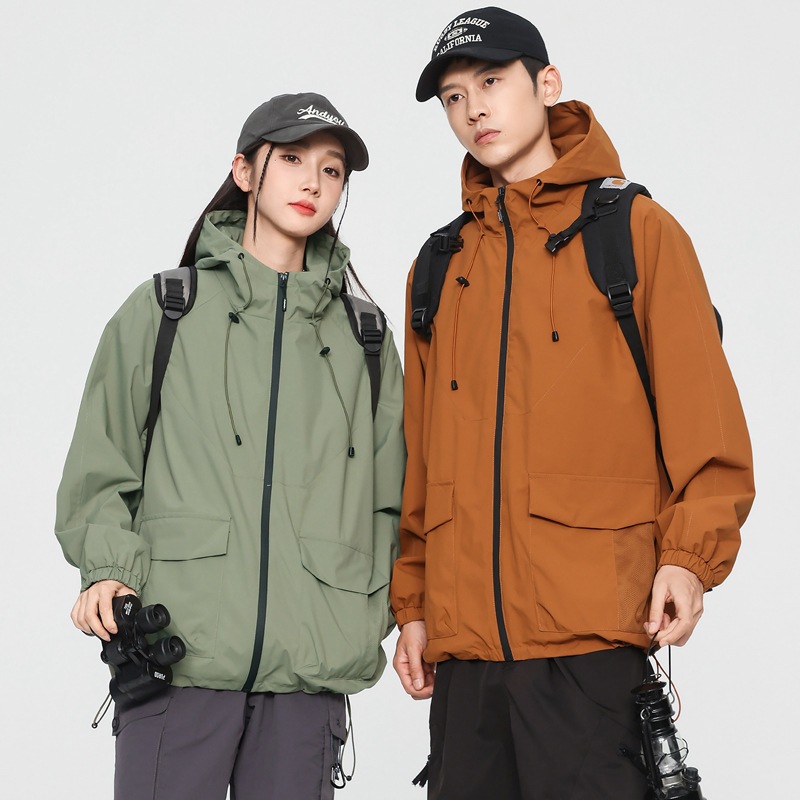 Picture of New Outdoor Hooded Jacket Three-proof Couple Mountaineering Suit Jacket Men's Mountain Style Hong Kong Style Jacket Travel Jacket