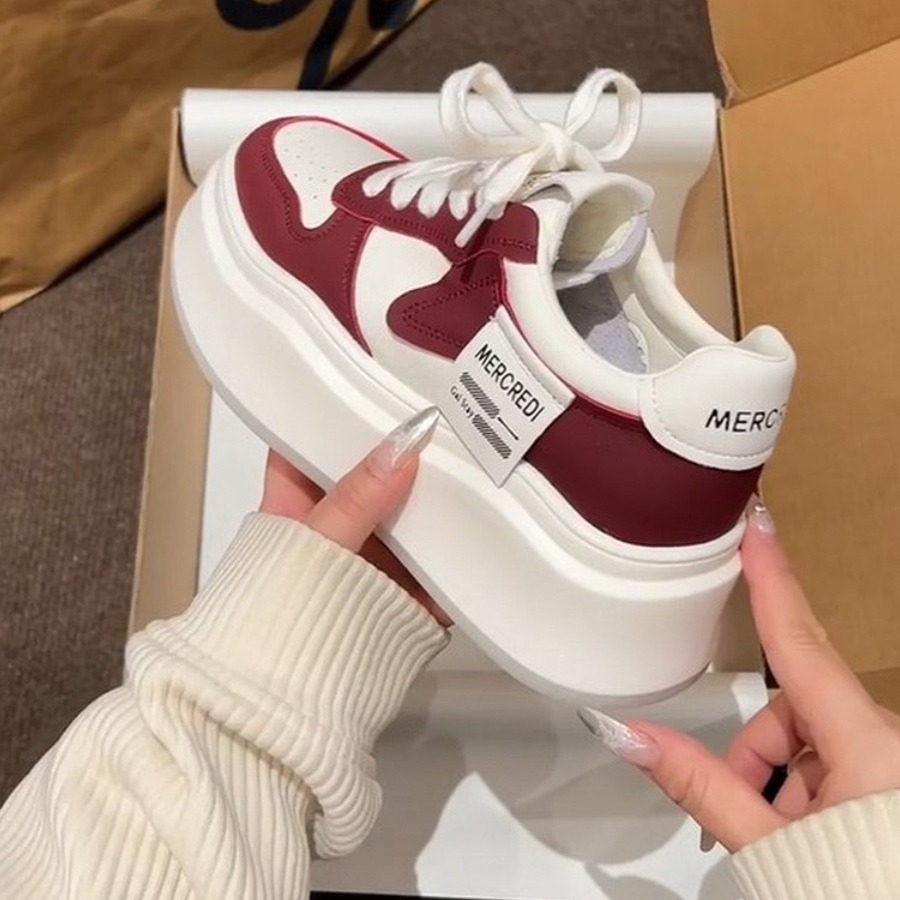 Thick-soled versatile tall small white shoes women 2024 new summer explosions sneaker women's niche design sense board shoes