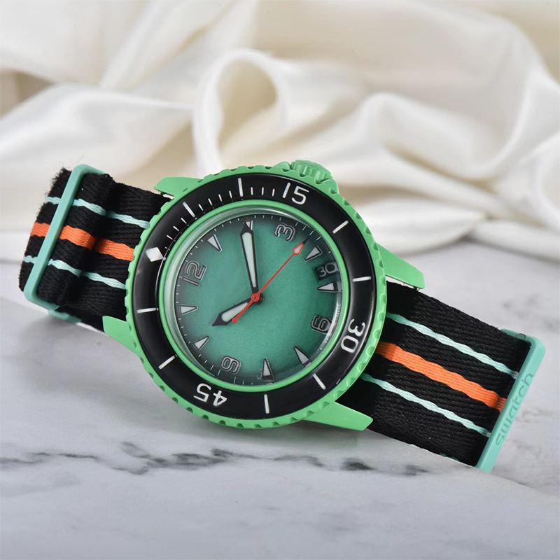 Picture of 2025 New Fashion Sports Ceramic Back Transparent Bottom Baojia Customized Quartz Watch Manufacturer Wholesale