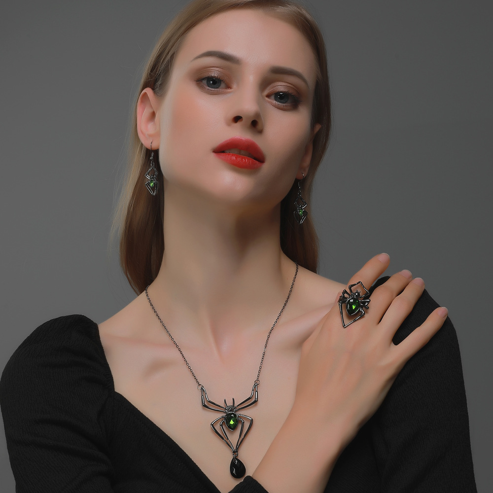 Picture of Halloween jewelry personality exaggerated three-piece spider necklace earrings ring vintage emerald suit accessories