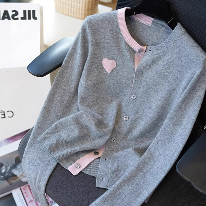 Age-reducing Temperament All-match Crewneck Cardigan Sweater Knitted Sweater Color Matching Good-looking Unique Love Top Coat